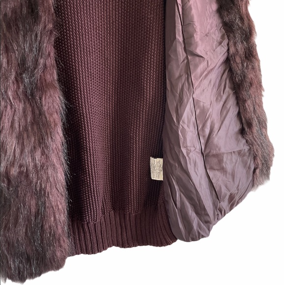 Sebby • Faux Fur Burgundy Vest - Picture 4 of 5
